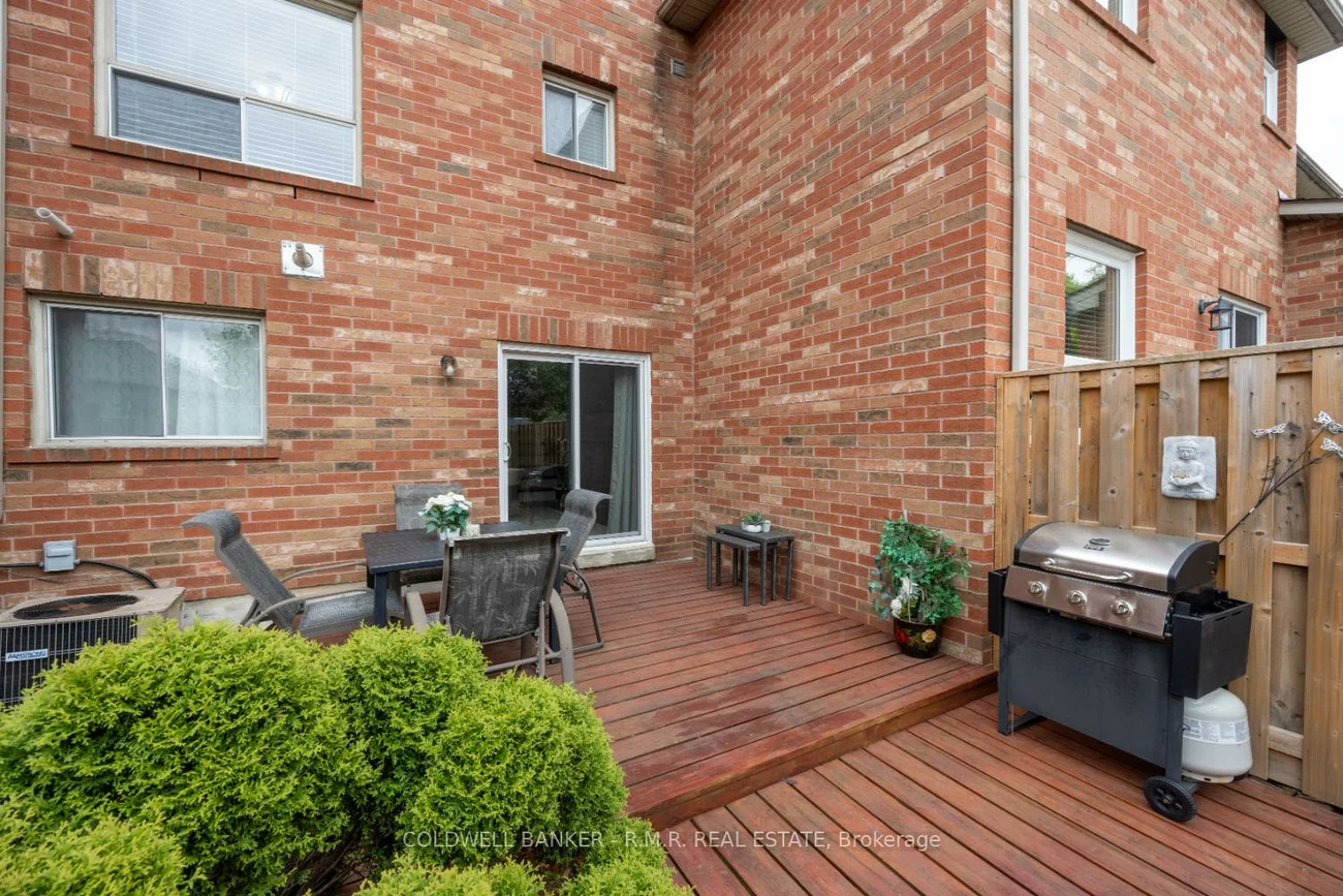 32, Mugford, Bayview Wellington, Aurora