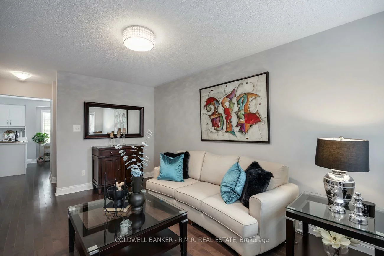32, Mugford, Bayview Wellington, Aurora