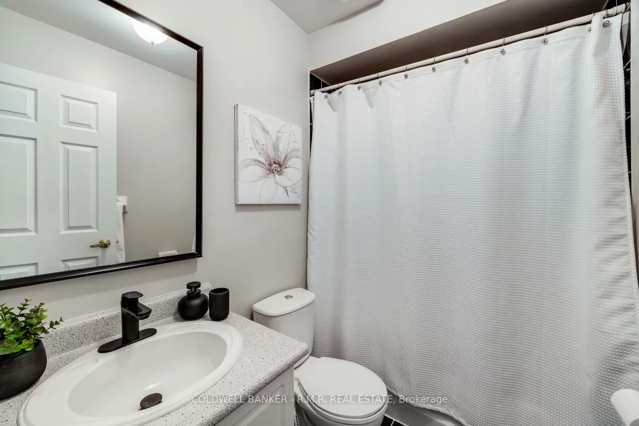 32, Mugford, Bayview Wellington, Aurora
