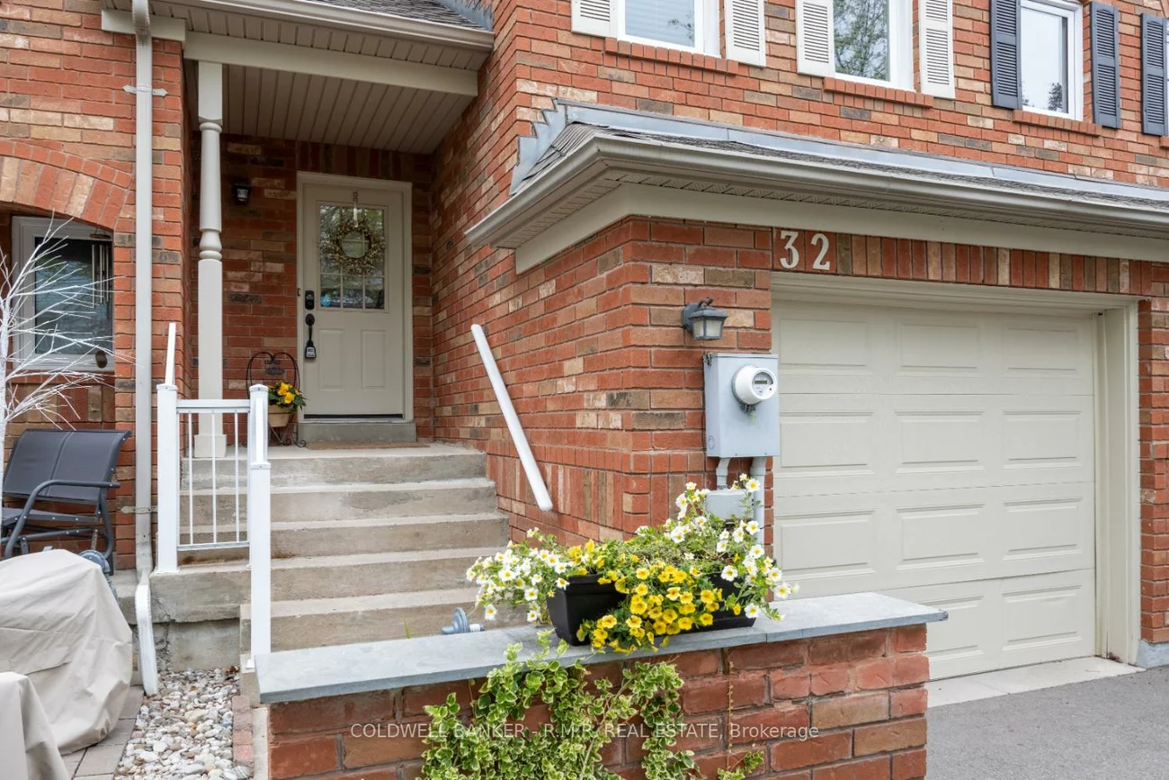 32, Mugford, Bayview Wellington, Aurora