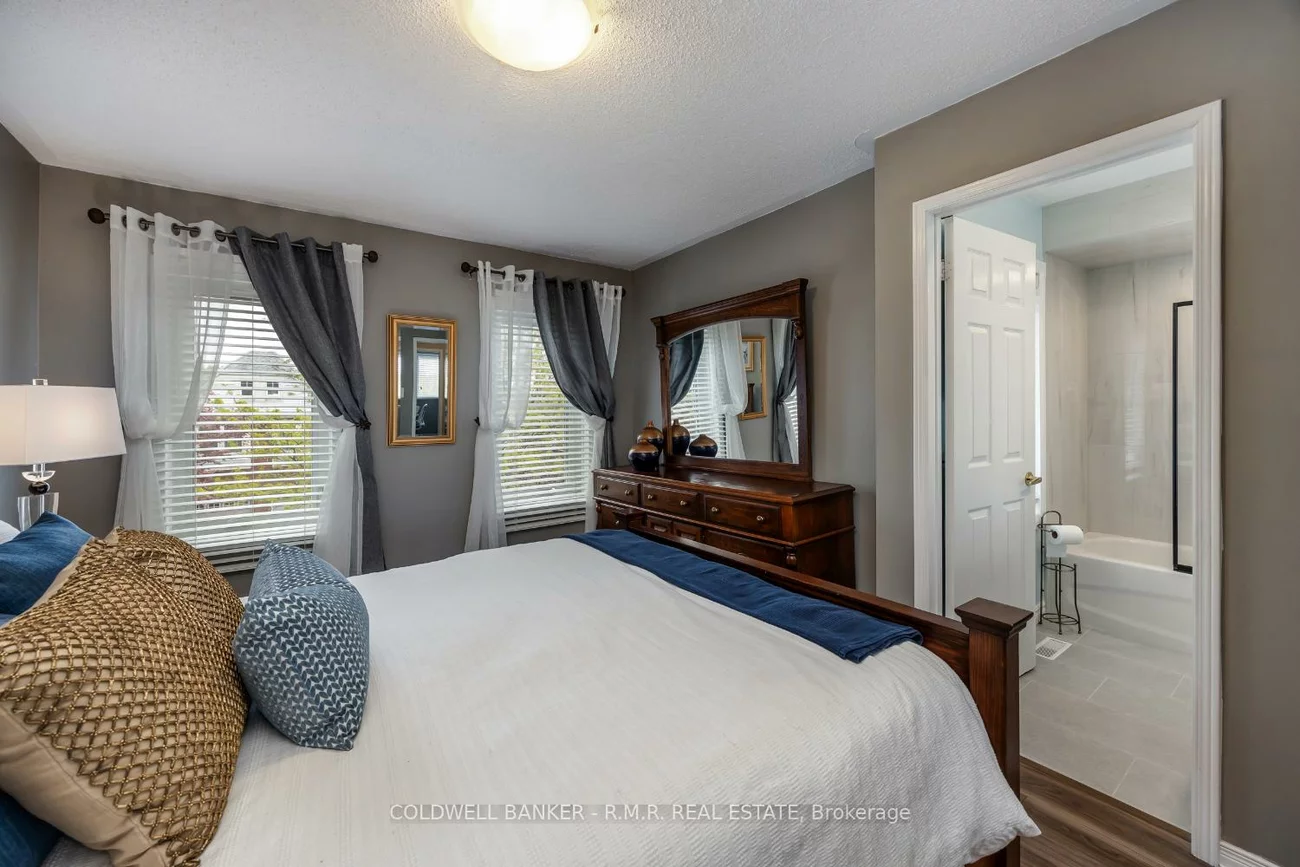 32, Mugford, Bayview Wellington, Aurora