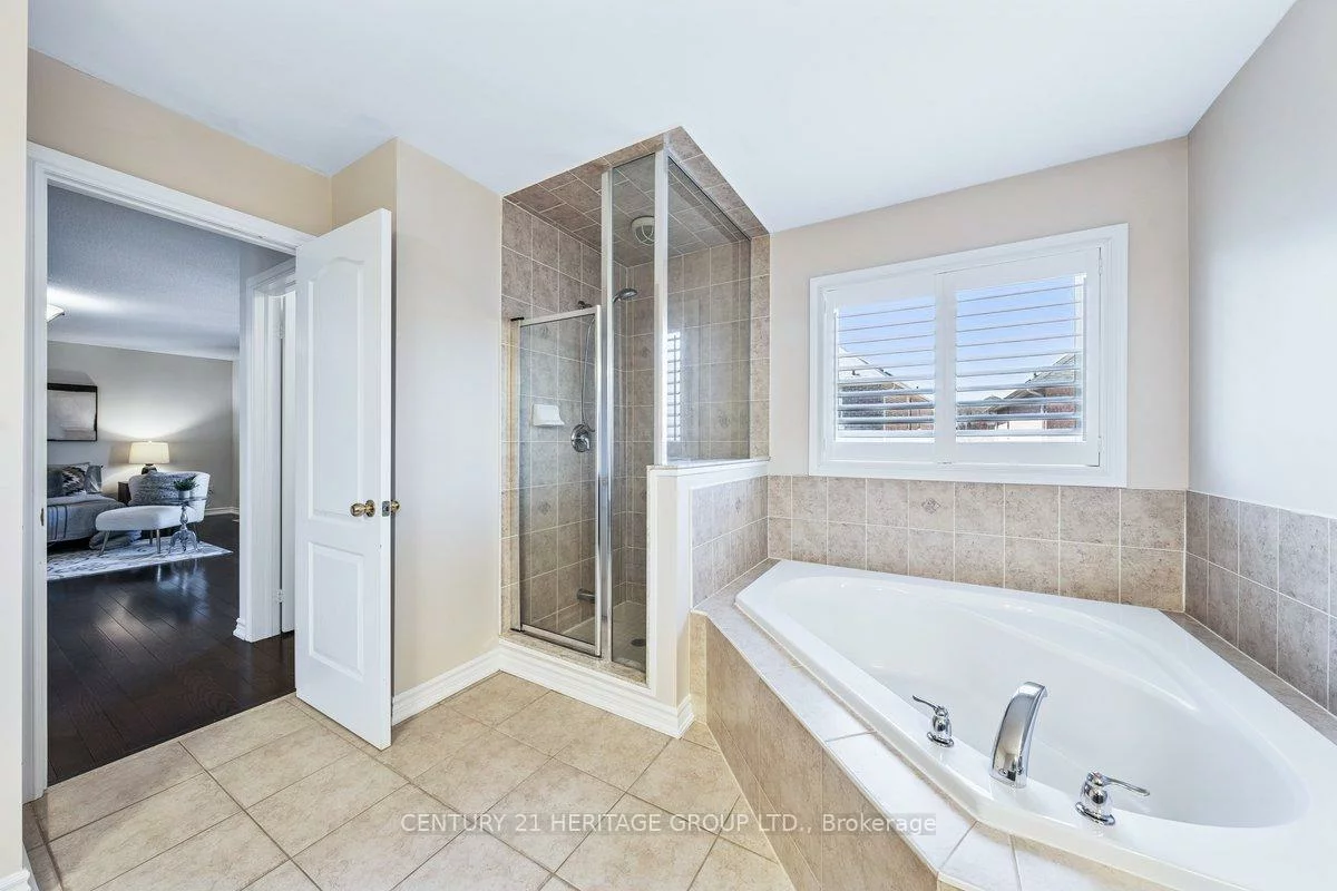 22, Horsley, Bayview Northeast, Aurora