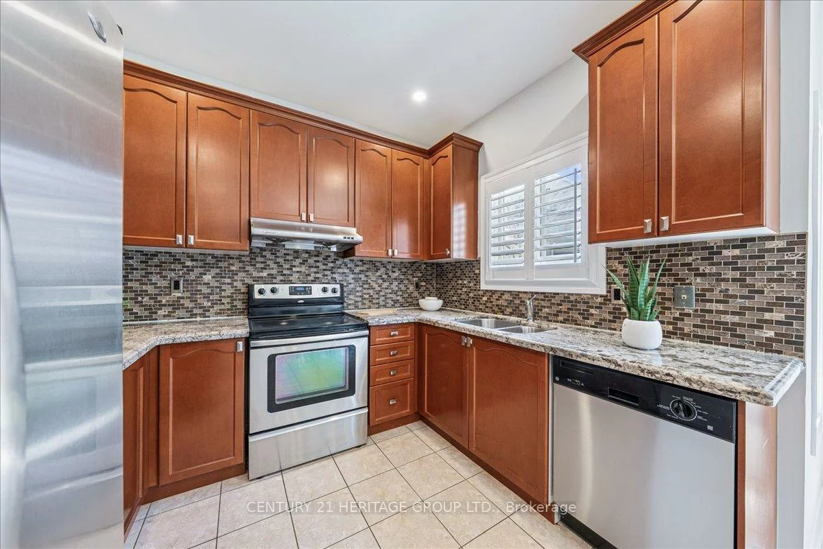 22, Horsley, Bayview Northeast, Aurora