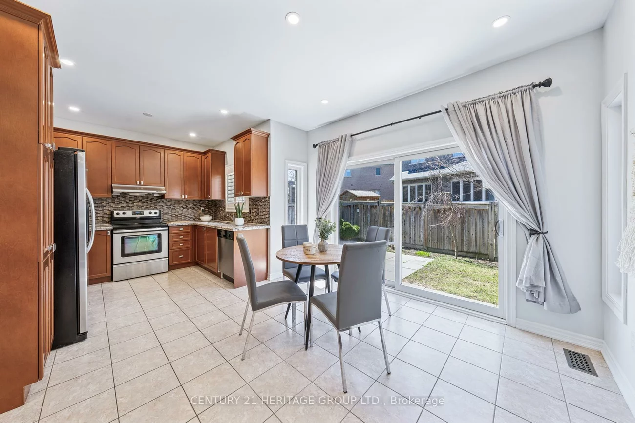22, Horsley, Bayview Northeast, Aurora