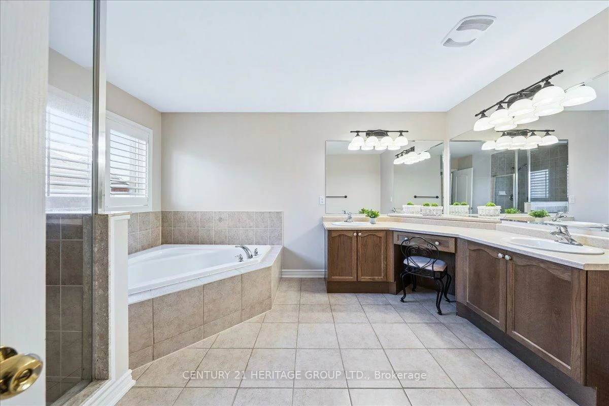 22, Horsley, Bayview Northeast, Aurora