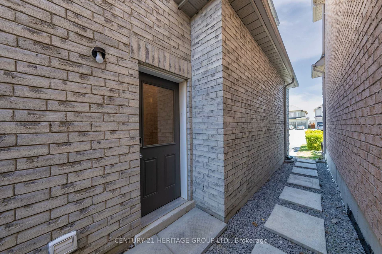 22, Horsley, Bayview Northeast, Aurora
