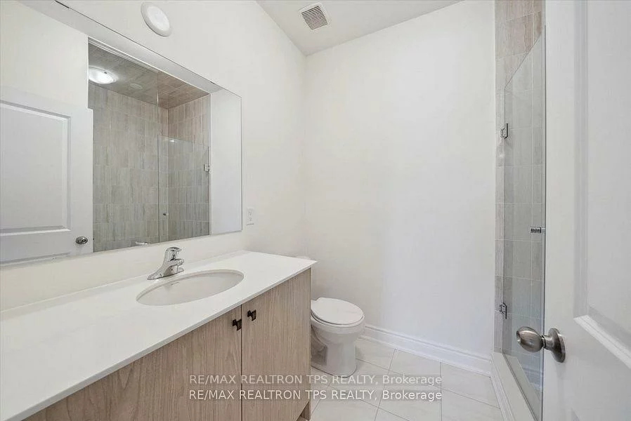 12, Griffith, Bayview Northeast, Aurora