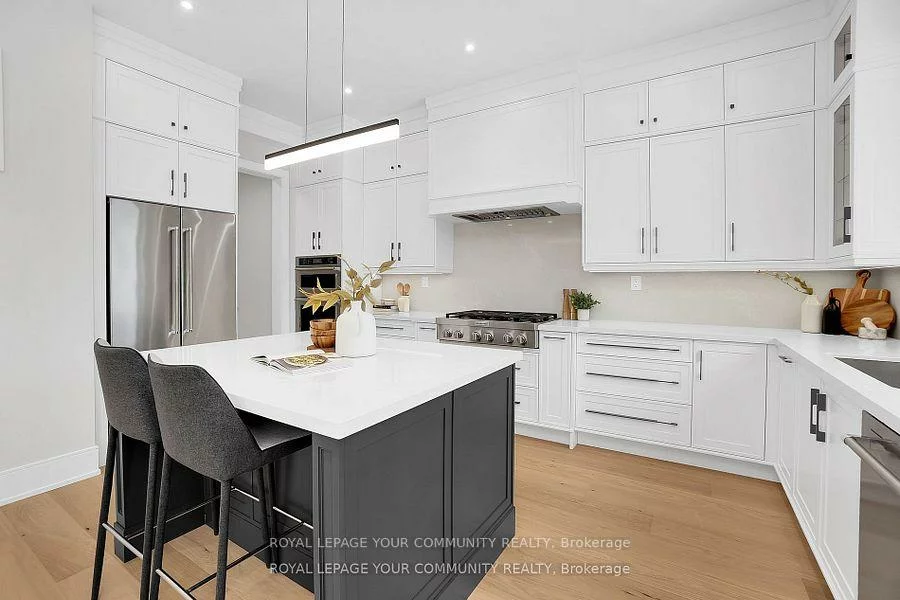 6, Bunn, Bayview Northeast, Aurora