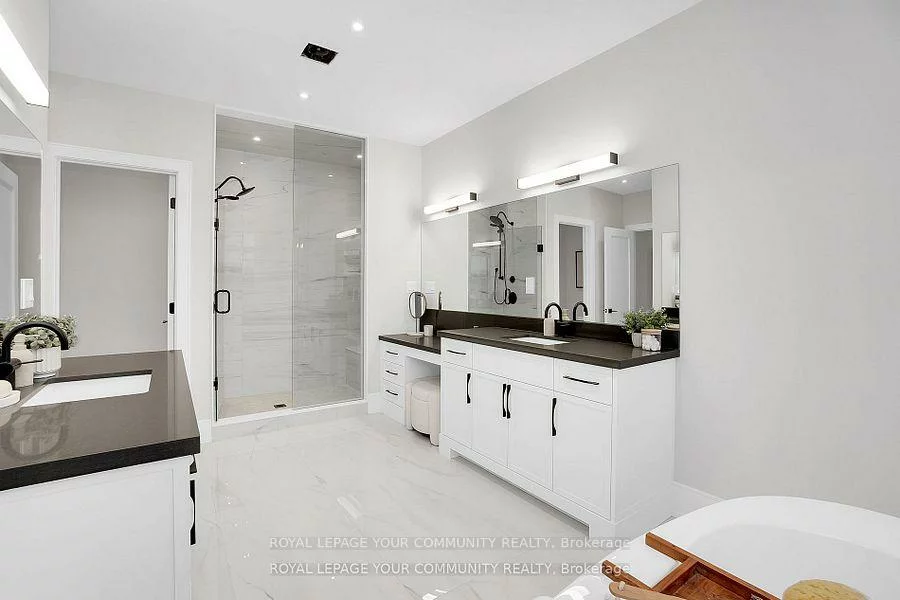 6, Bunn, Bayview Northeast, Aurora
