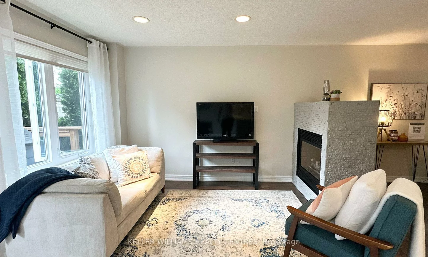 126, Primeau, Aurora Grove, Aurora