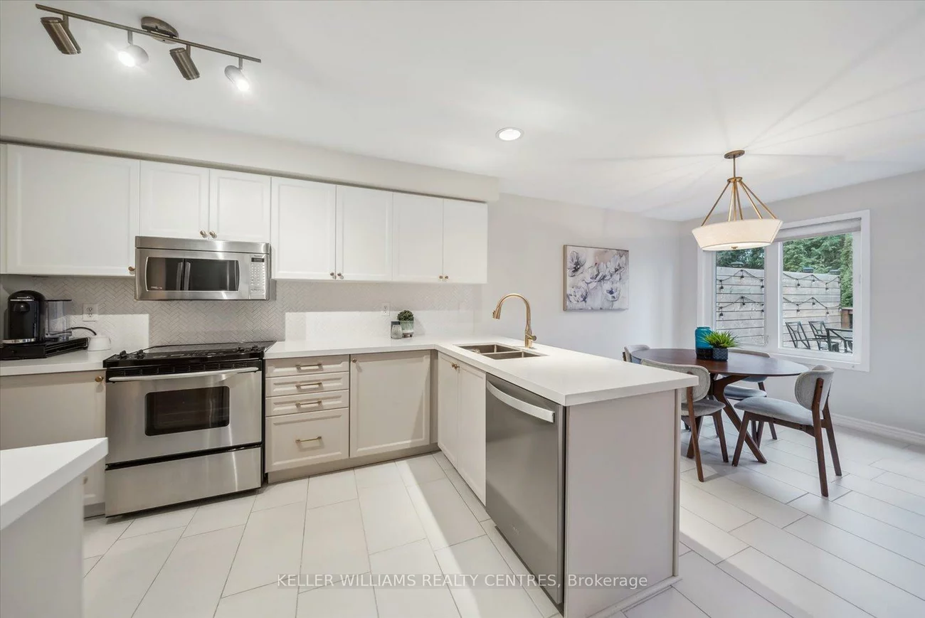 126, Primeau, Aurora Grove, Aurora