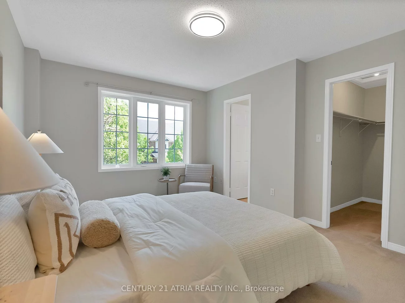 143, Baywell, Bayview Wellington, Aurora