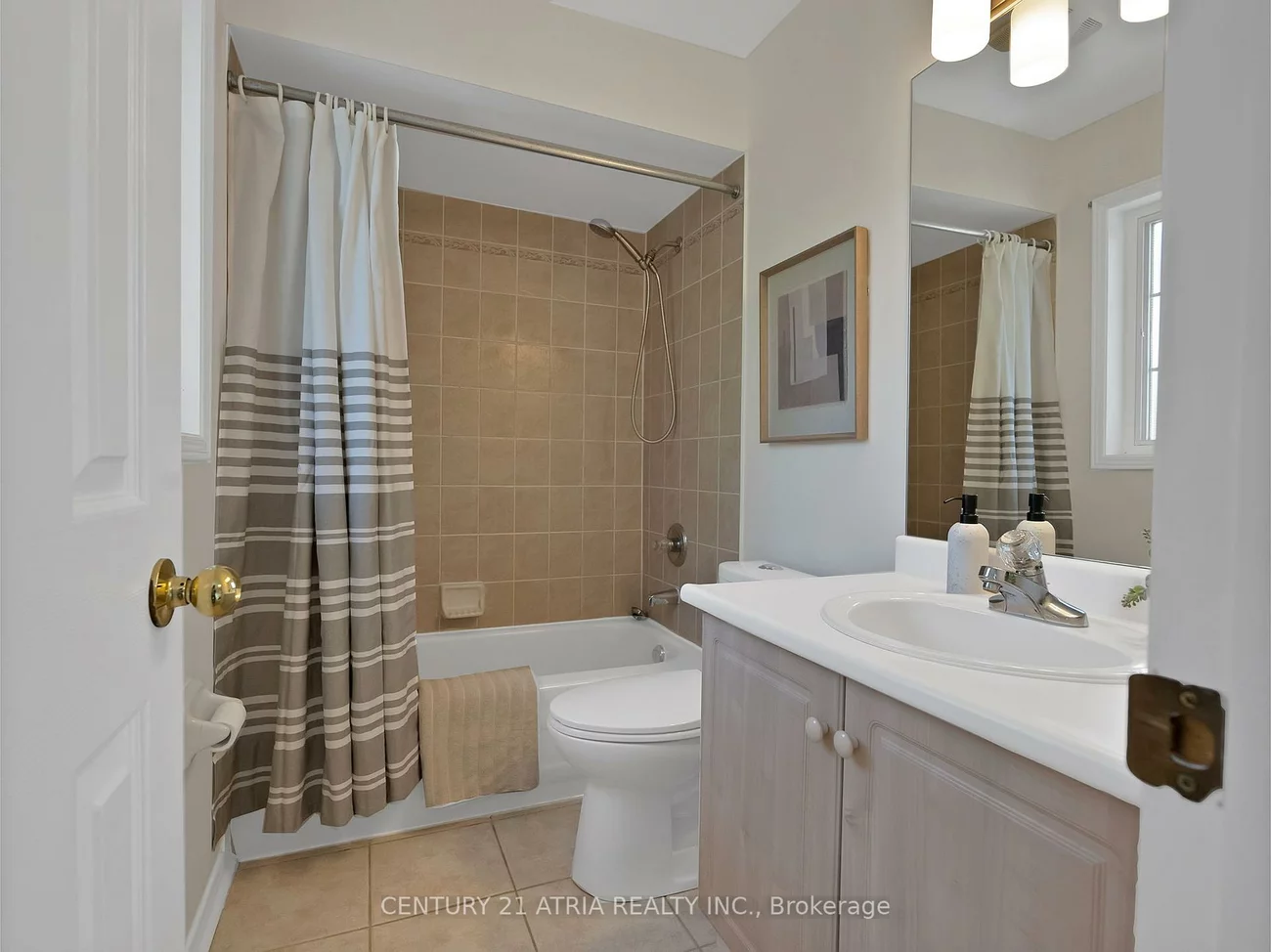 143, Baywell, Bayview Wellington, Aurora