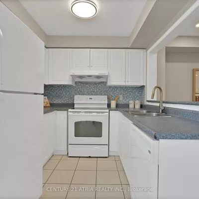 143, Baywell, Bayview Wellington, Aurora