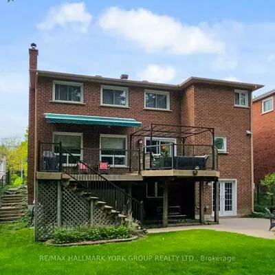 213, Kemano, Aurora Heights, Aurora