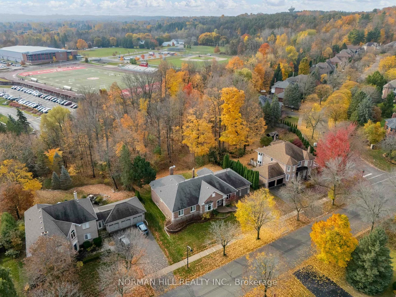 71, Willow Farm, Hills of St Andrew, Aurora