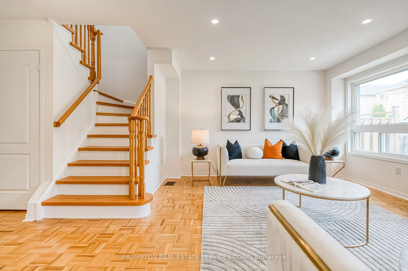 5, Casemount, Bayview Northeast, Aurora