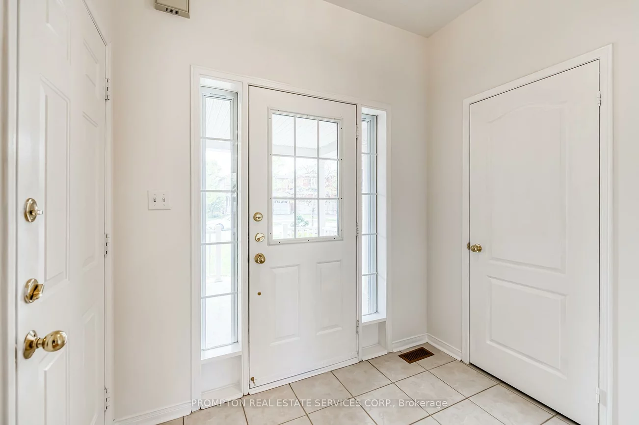 5, Casemount, Bayview Northeast, Aurora