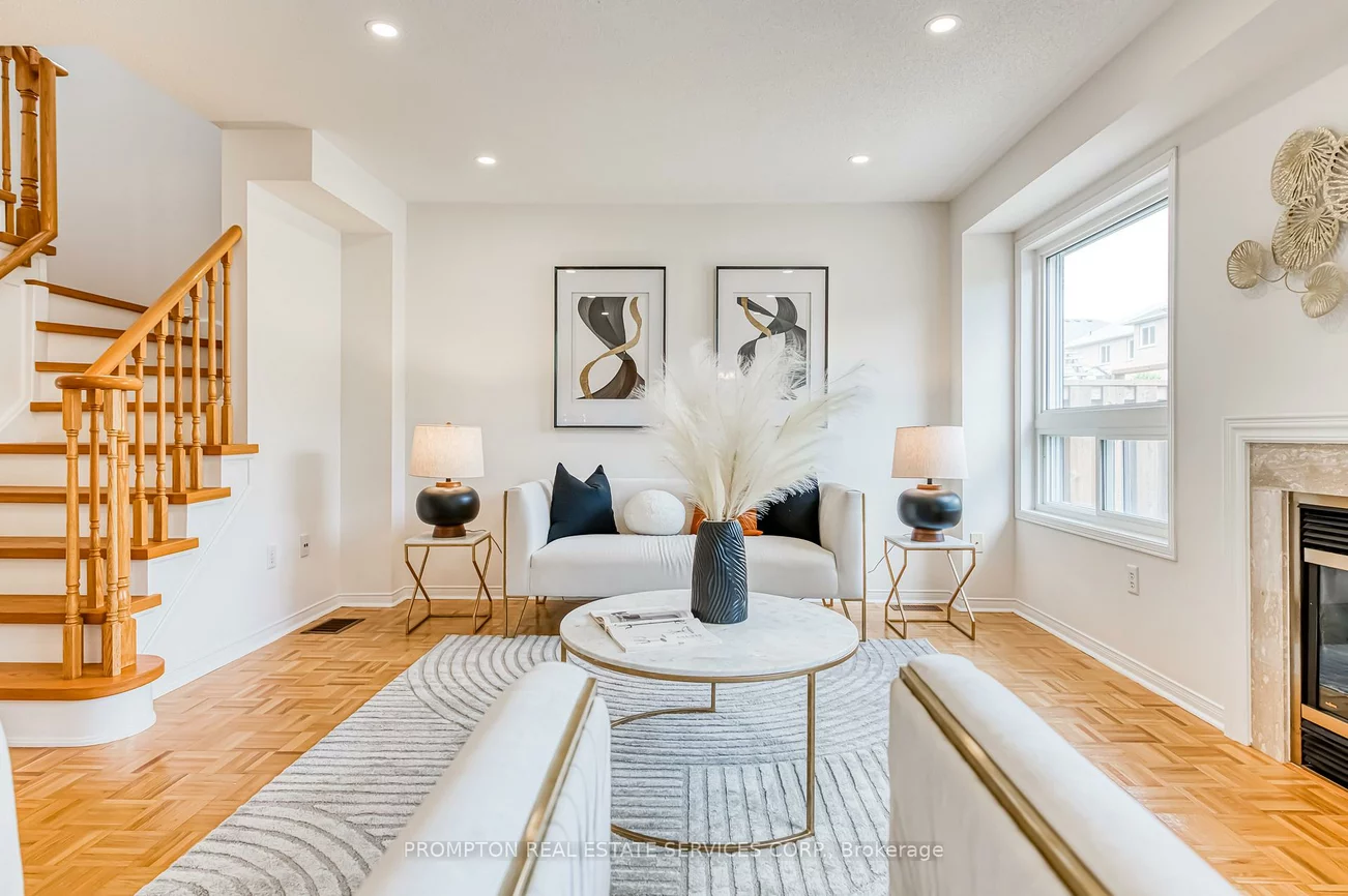 5, Casemount, Bayview Northeast, Aurora