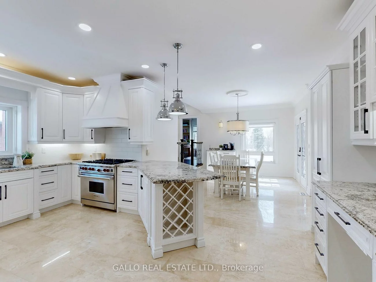 56, Offord, Bayview Southeast, Aurora