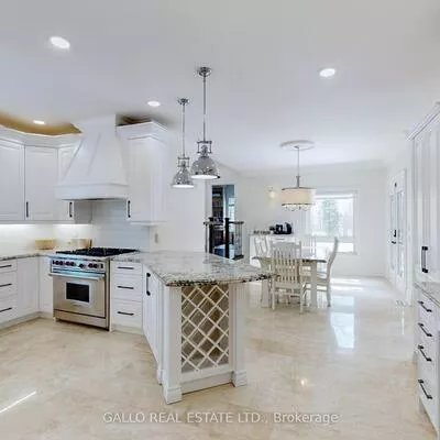 56, Offord, Bayview Southeast, Aurora