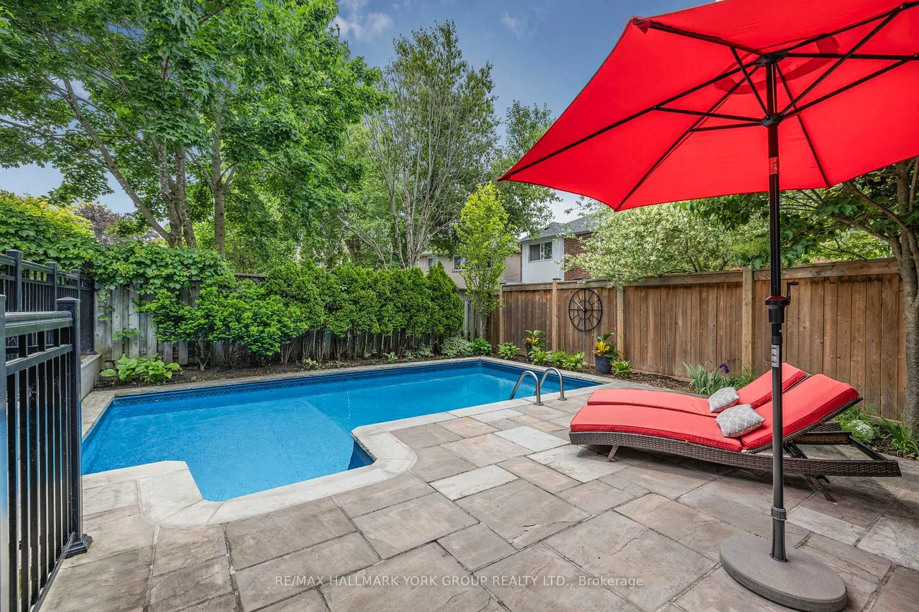 110, Rush, Bayview Wellington, Aurora