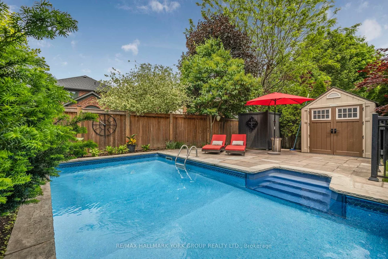 110, Rush, Bayview Wellington, Aurora