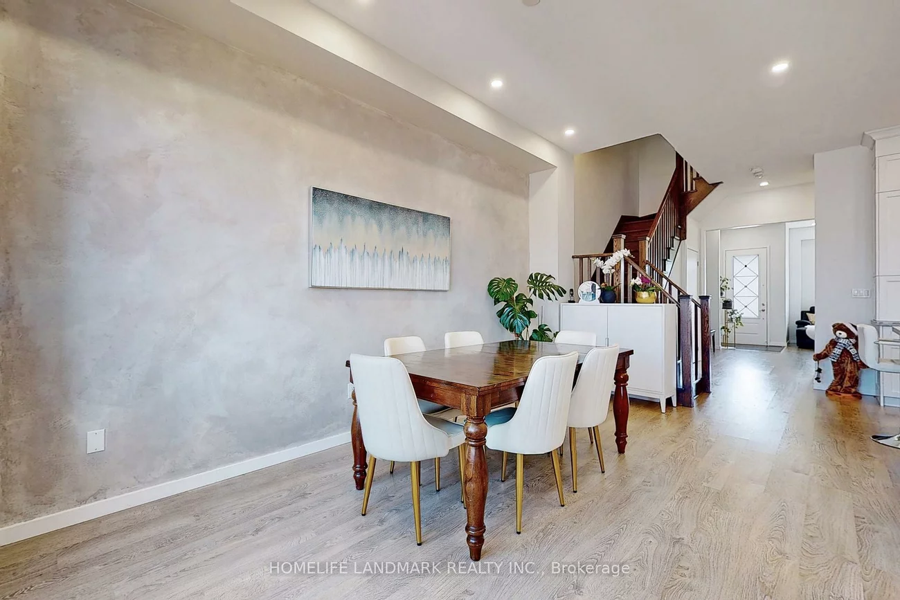 1178, Wellington, Bayview Northeast, Aurora