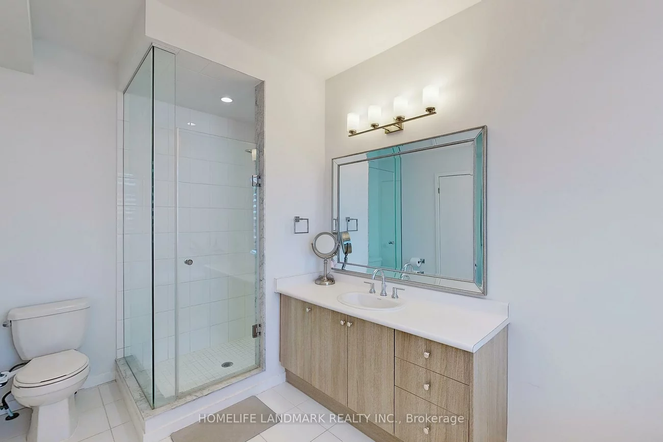 1178, Wellington, Bayview Northeast, Aurora