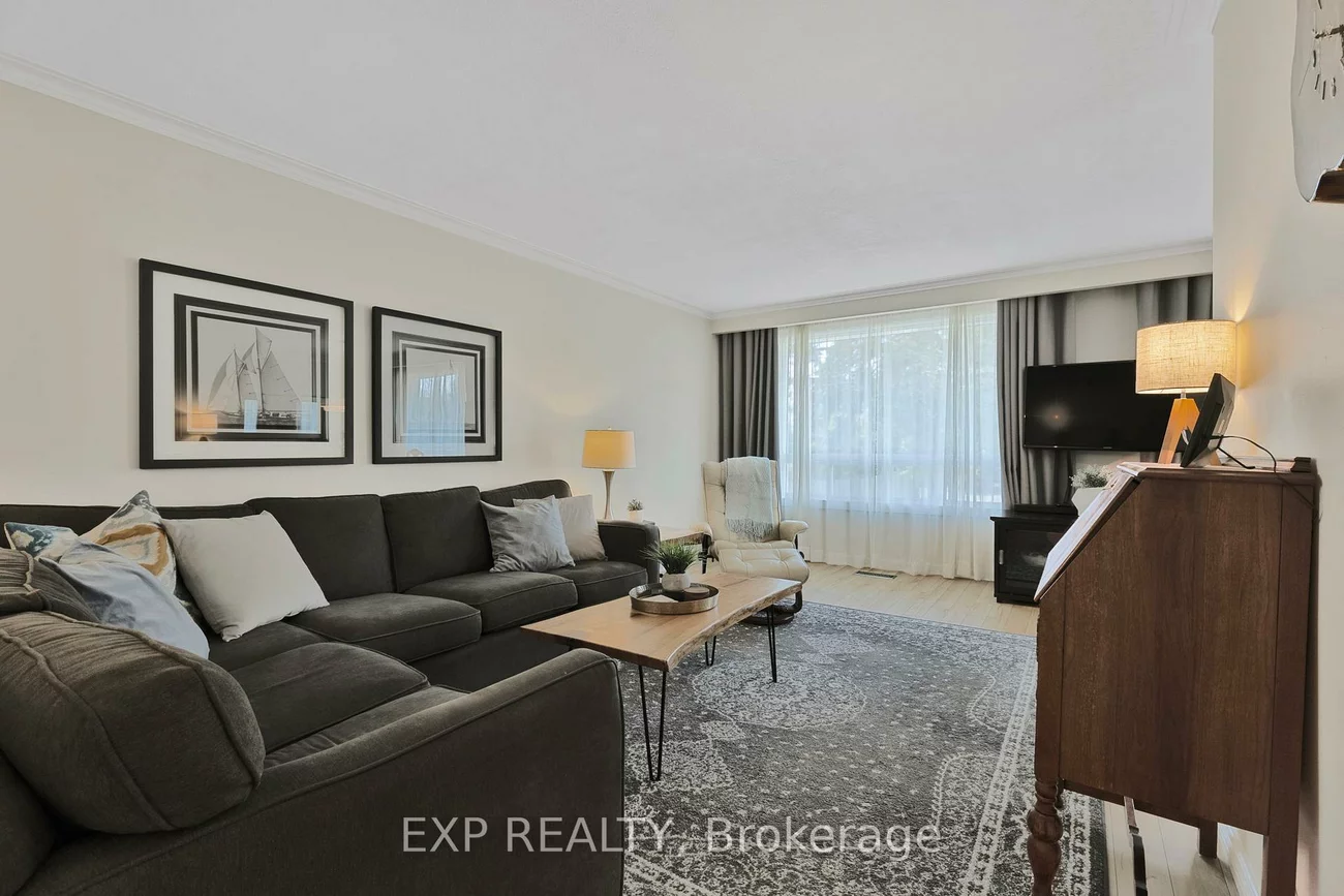 32, Kemano, Aurora Heights, Aurora