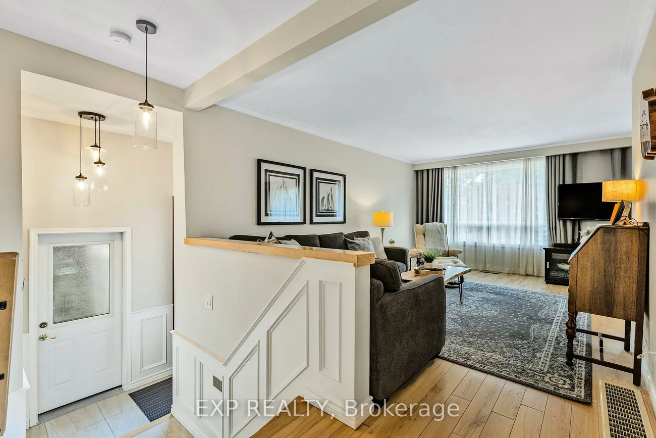 32, Kemano, Aurora Heights, Aurora