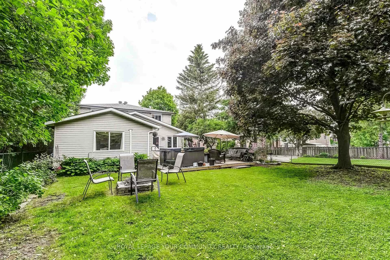 101, Walton, Aurora Village, Aurora