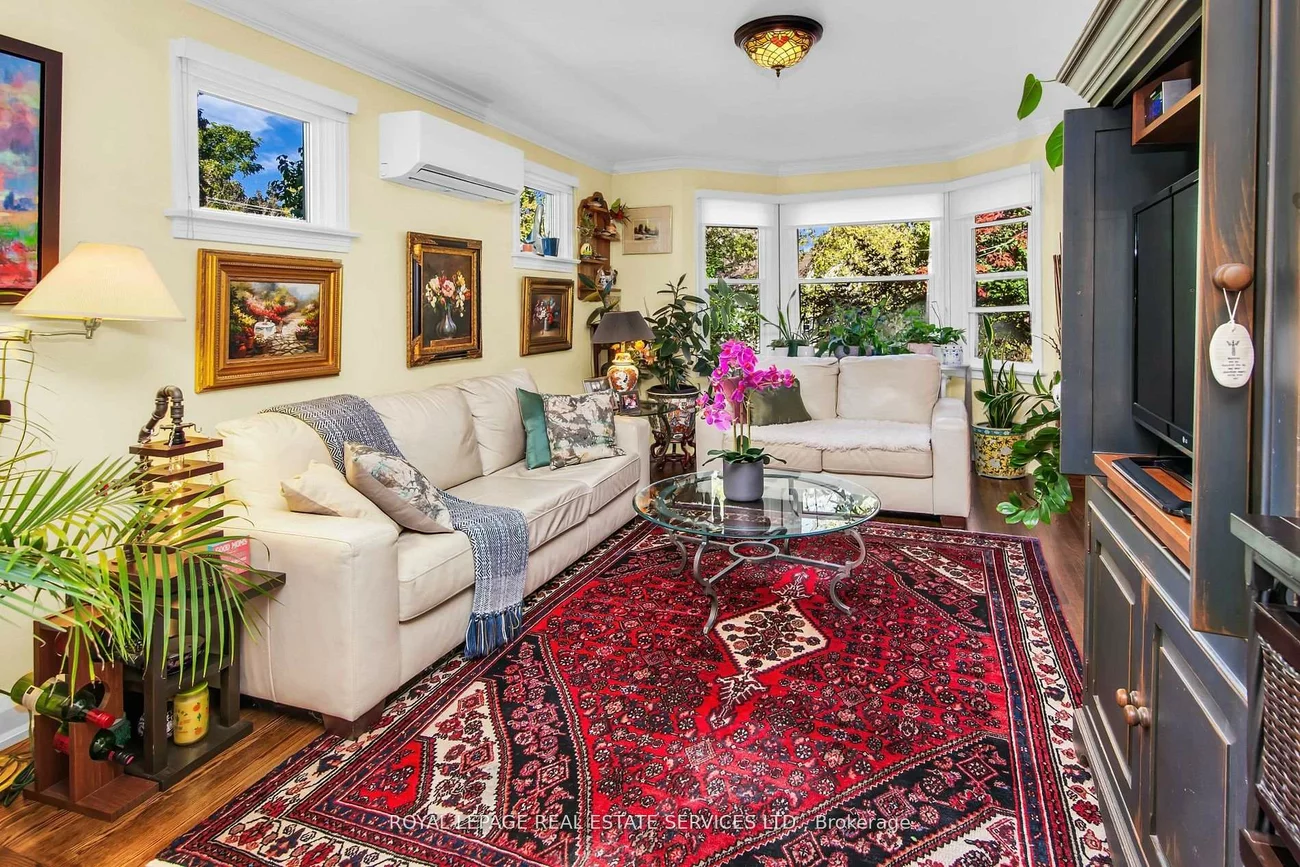 29, Connaught, Aurora Village, Aurora