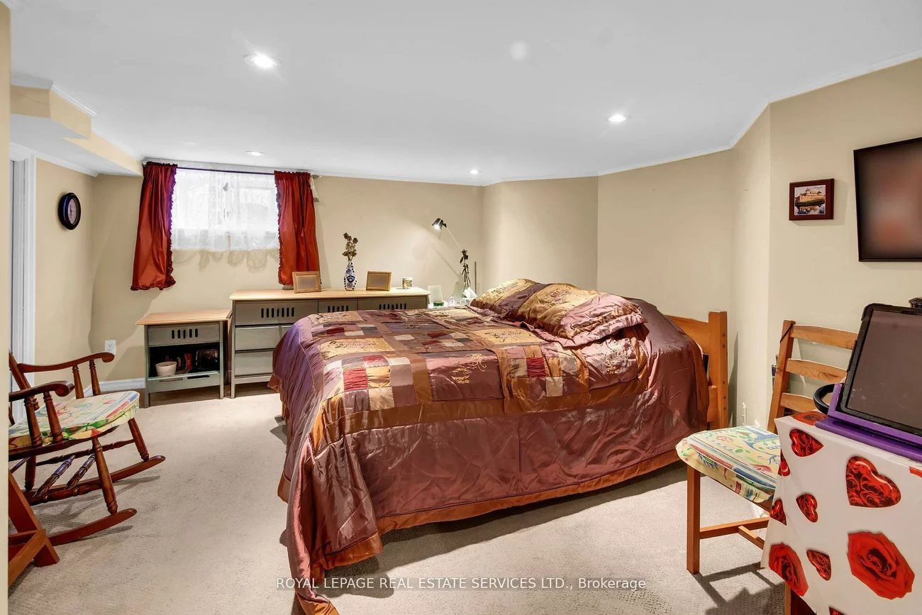 29, Connaught, Aurora Village, Aurora