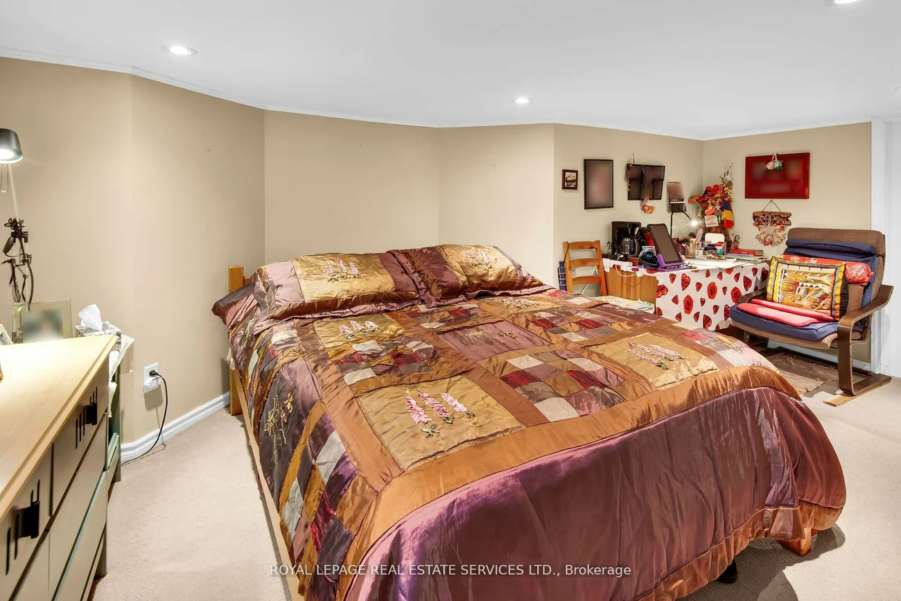 29, Connaught, Aurora Village, Aurora