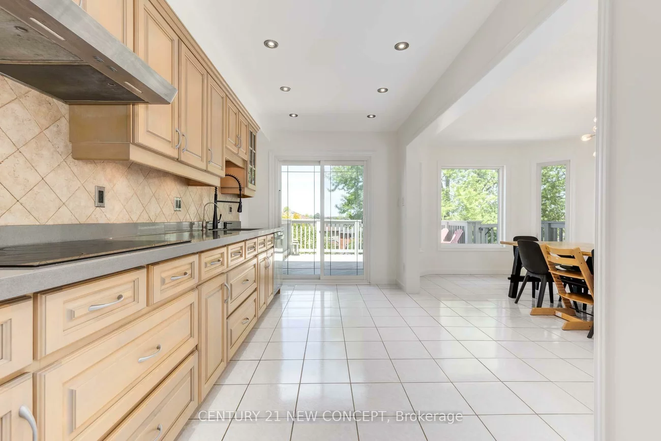 107, Primeau, Aurora Grove, Aurora