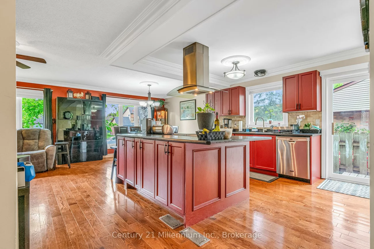 43, Stoddart, Aurora Highlands, Aurora