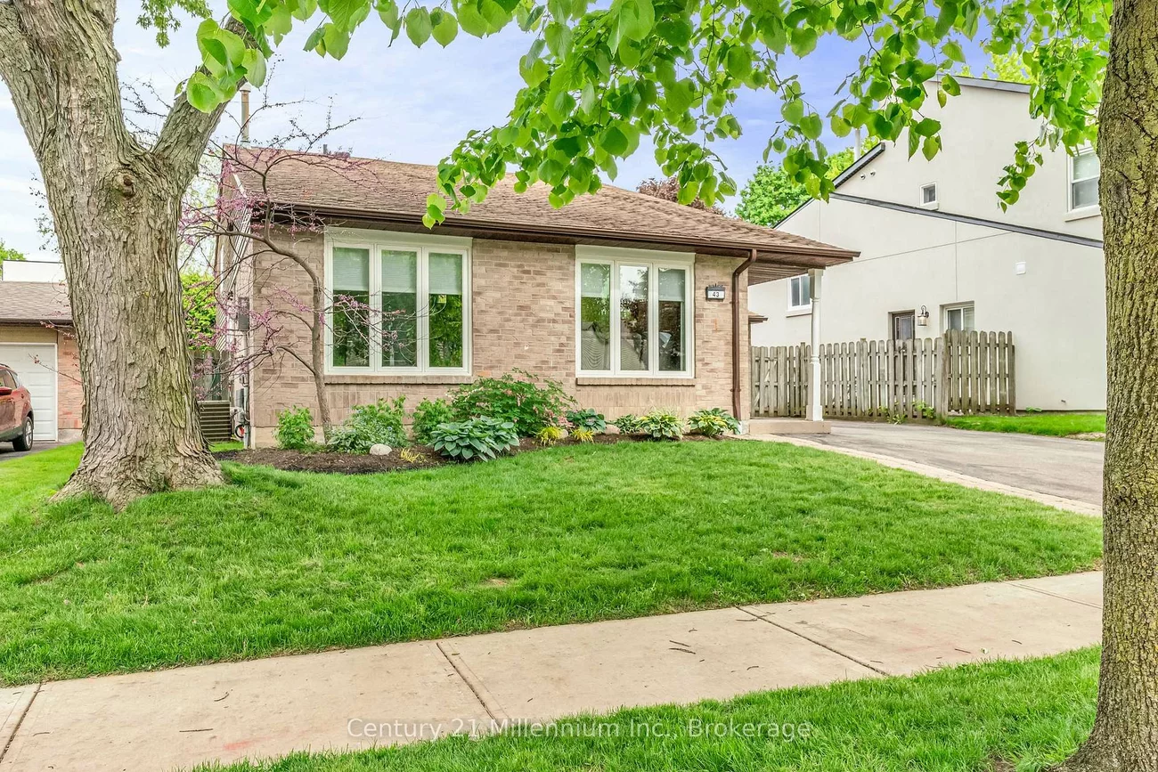 43, Stoddart, Aurora Highlands, Aurora