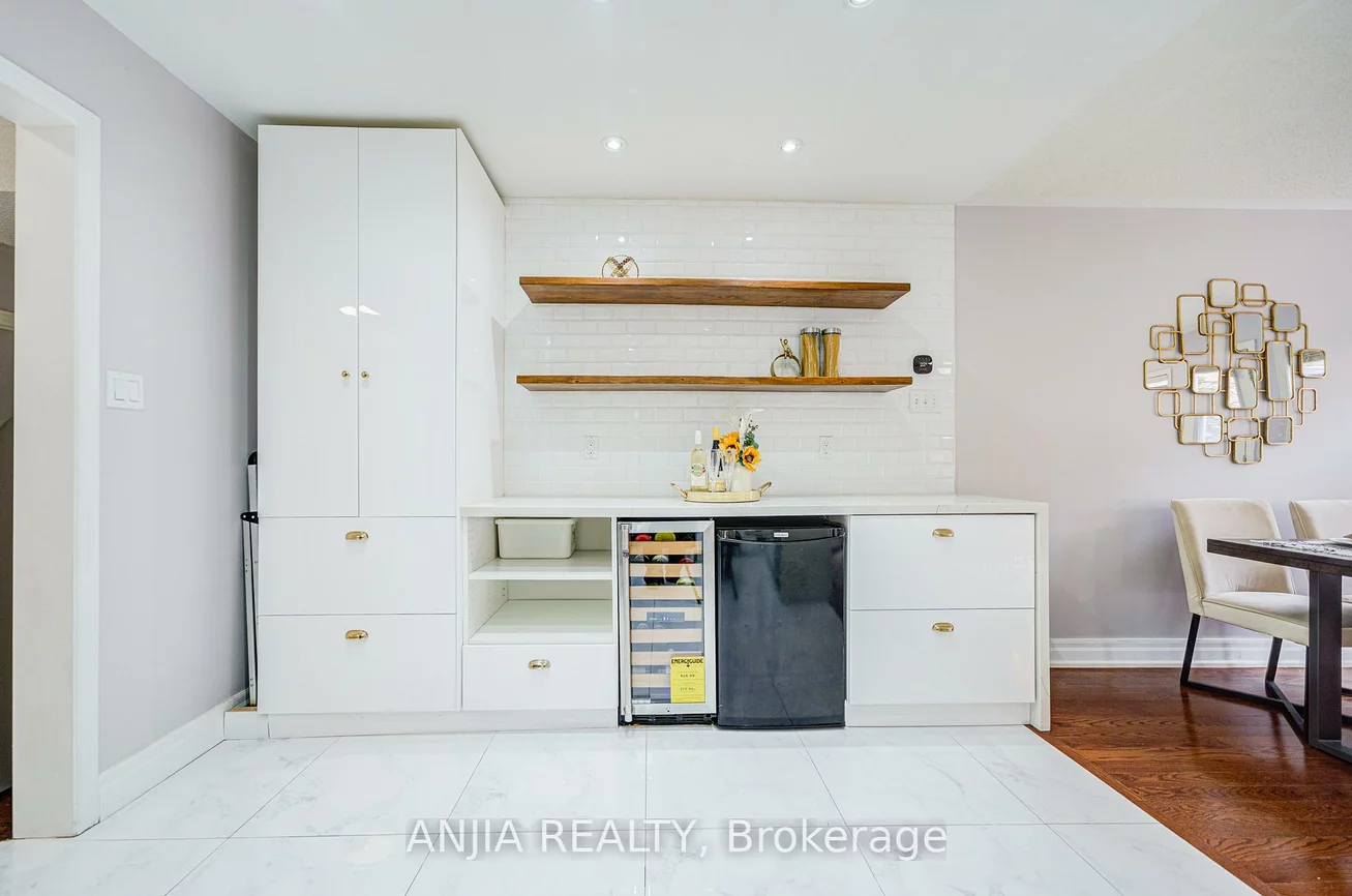 216, Zokol, Bayview Northeast, Aurora