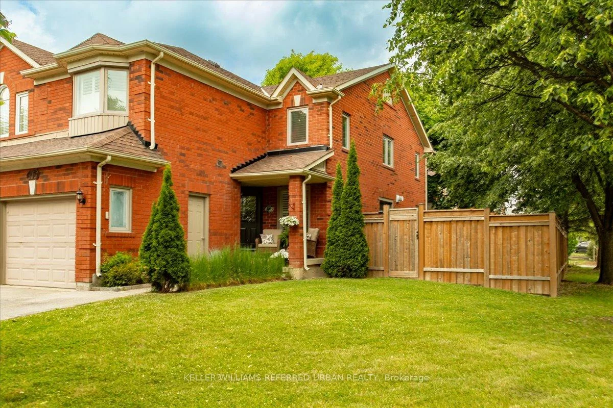 373, Pinnacle, Bayview Wellington, Aurora