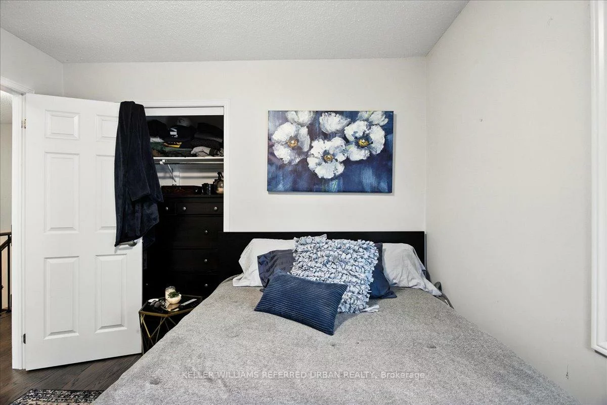 373, Pinnacle, Bayview Wellington, Aurora