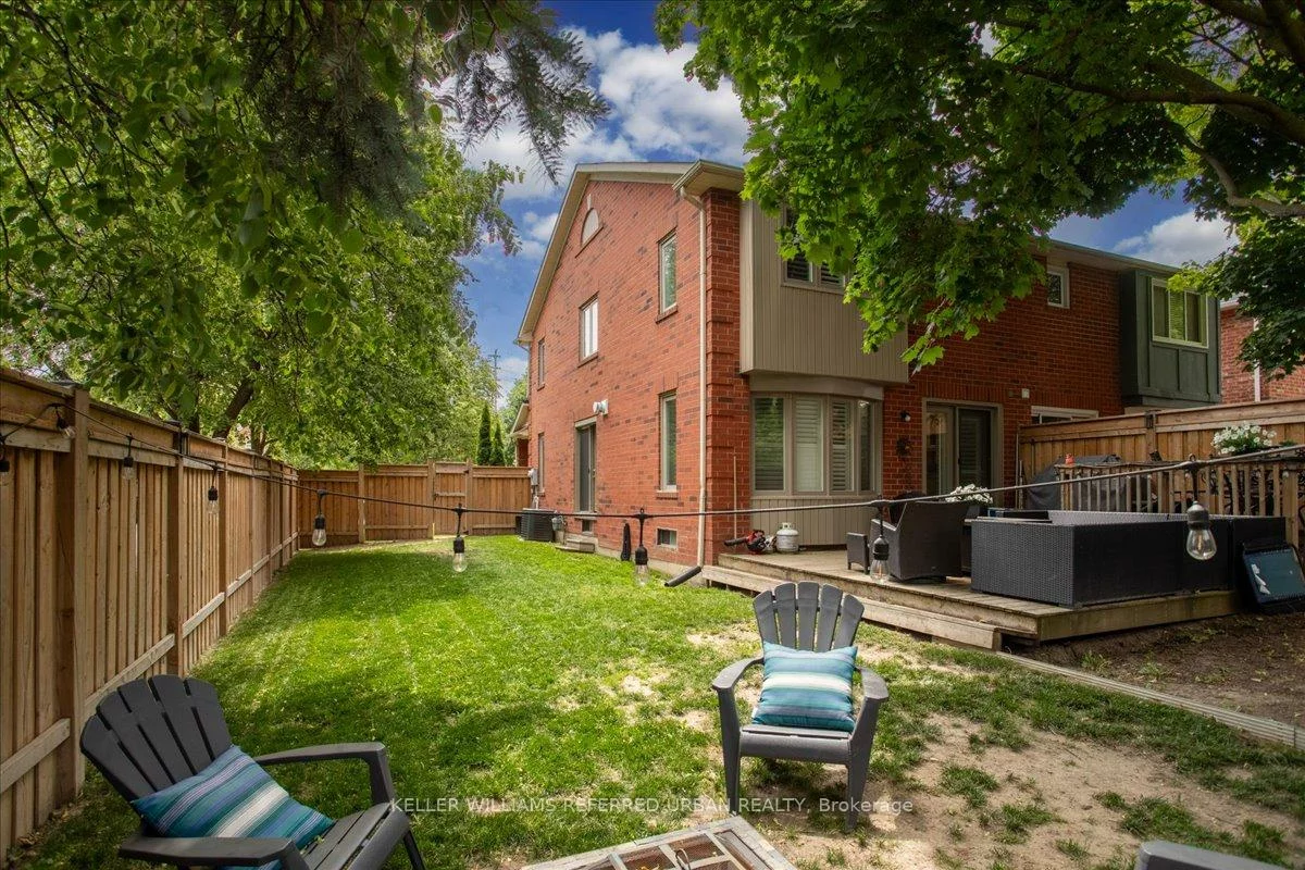373, Pinnacle, Bayview Wellington, Aurora