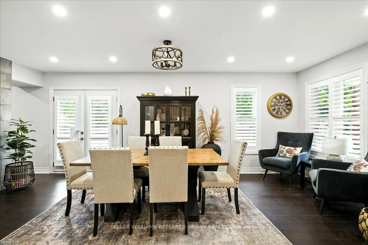 373, Pinnacle, Bayview Wellington, Aurora