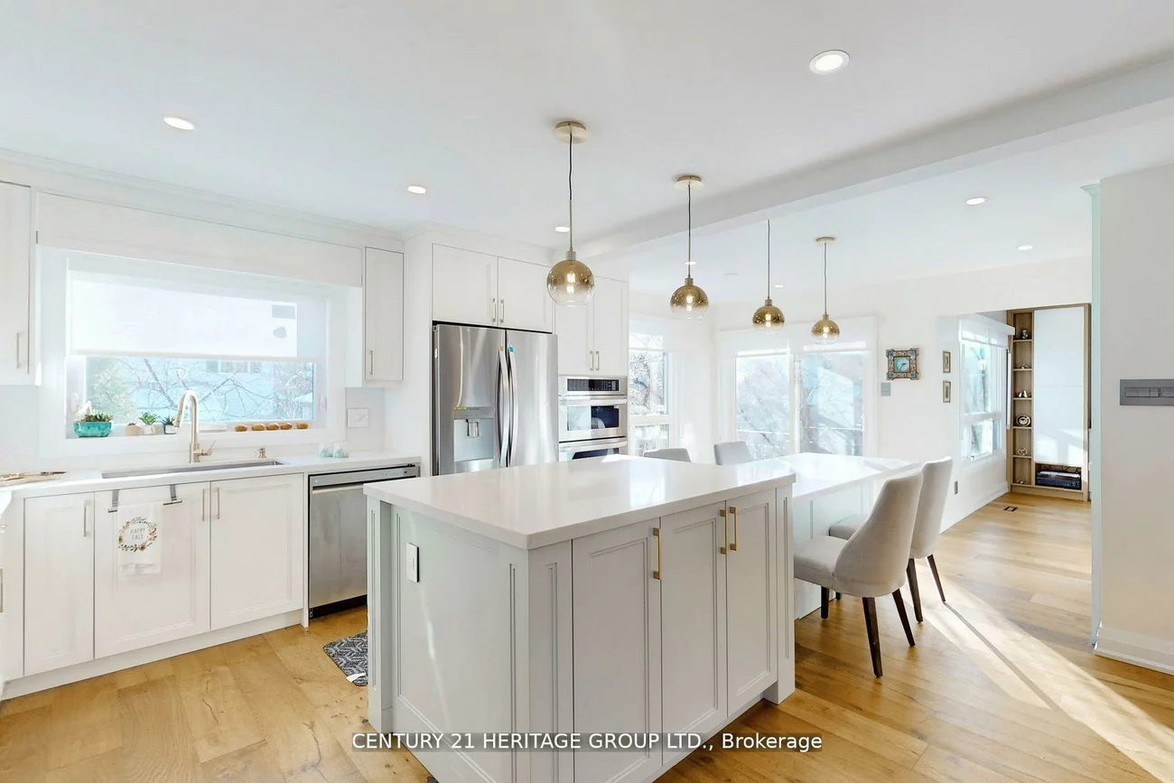 23, Gilbank, Aurora Heights, Aurora
