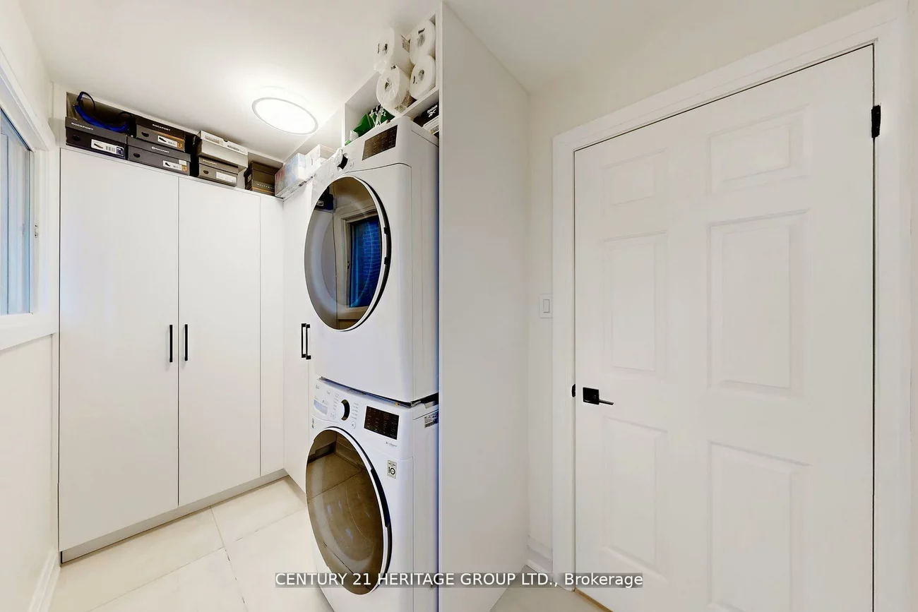 23, Gilbank, Aurora Heights, Aurora