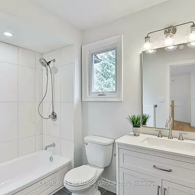 35, Buchanan, Aurora Village, Aurora