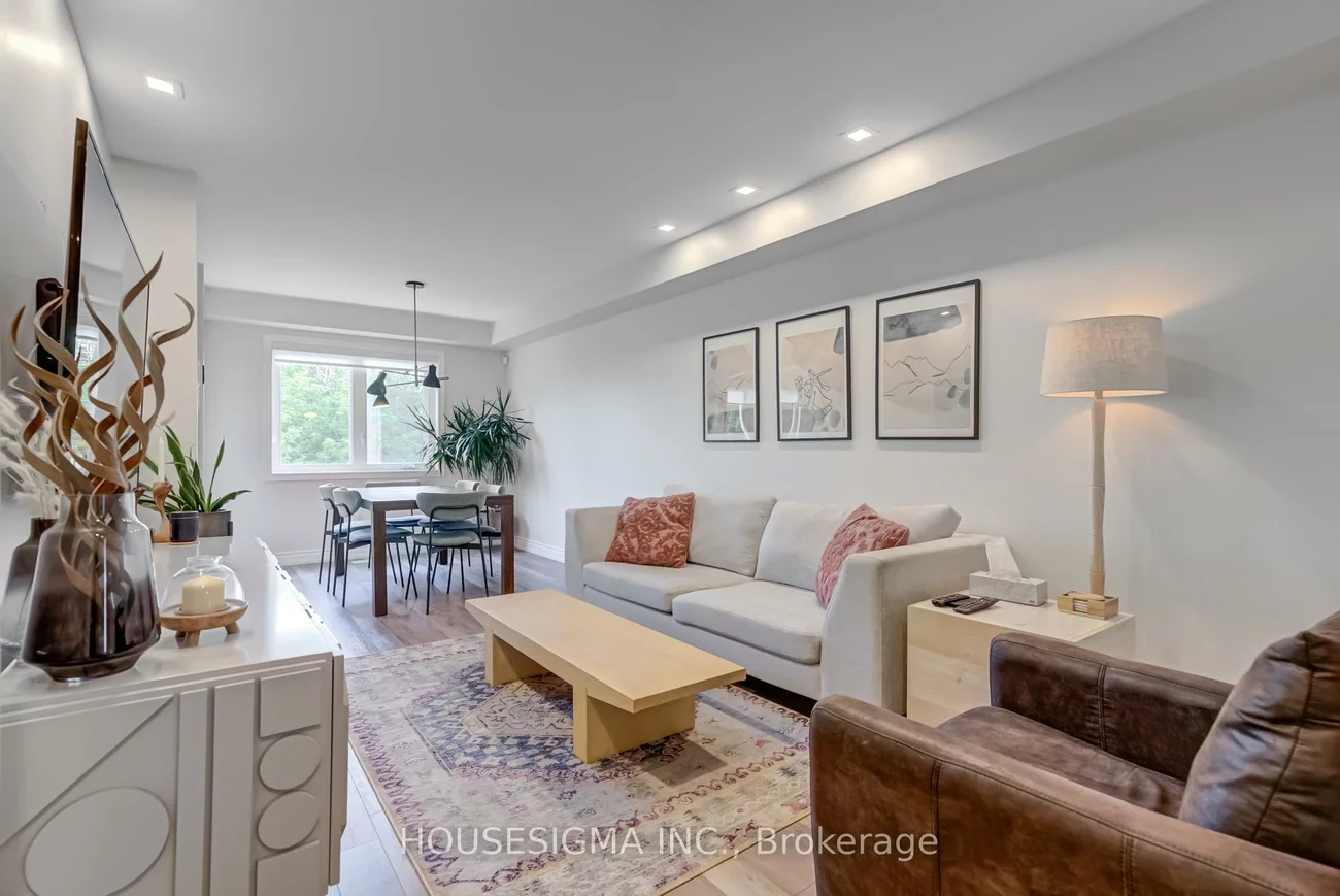 102, Milloy, Aurora Grove, Aurora