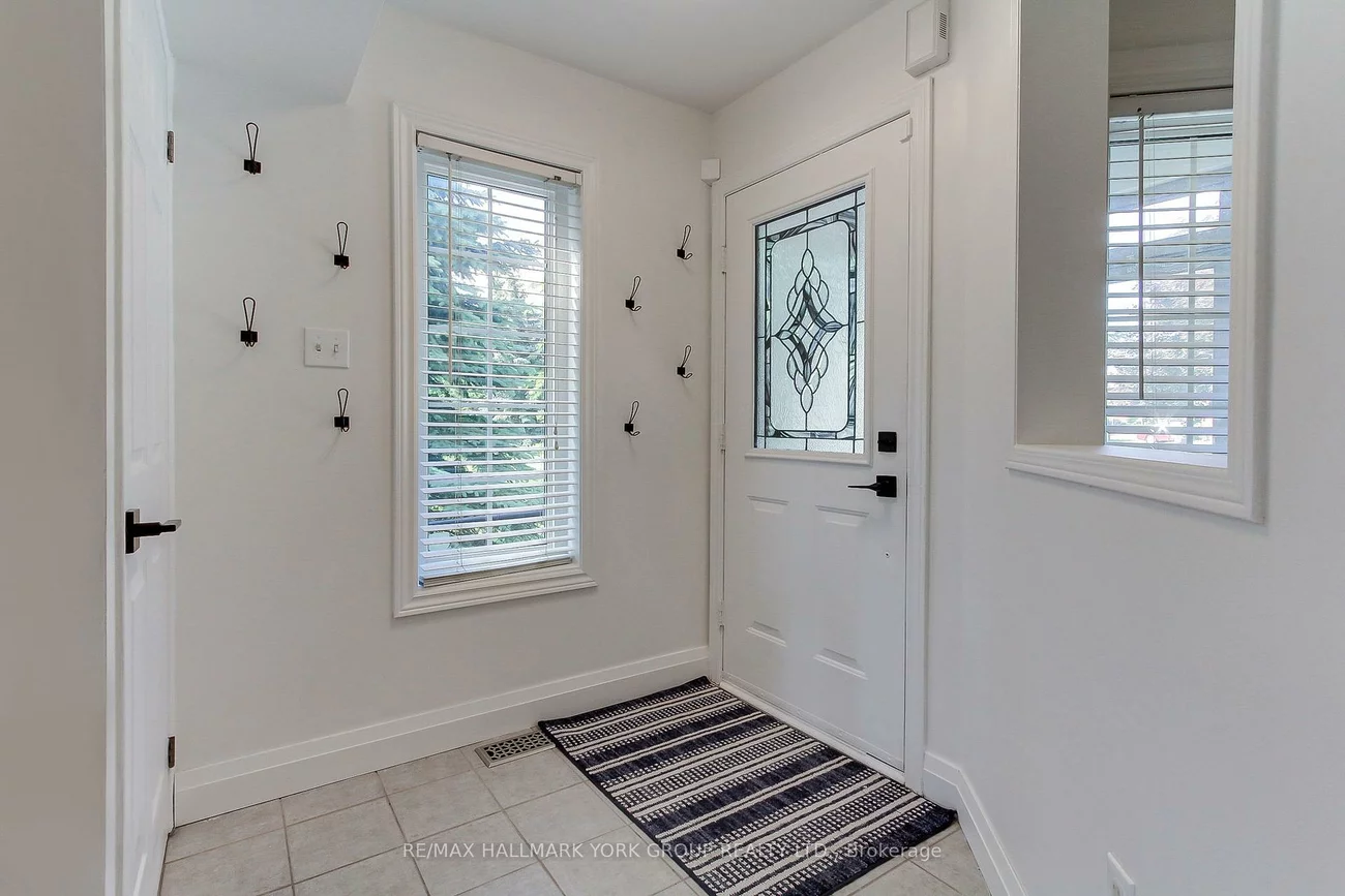 316, Pinnacle, Bayview Wellington, Aurora