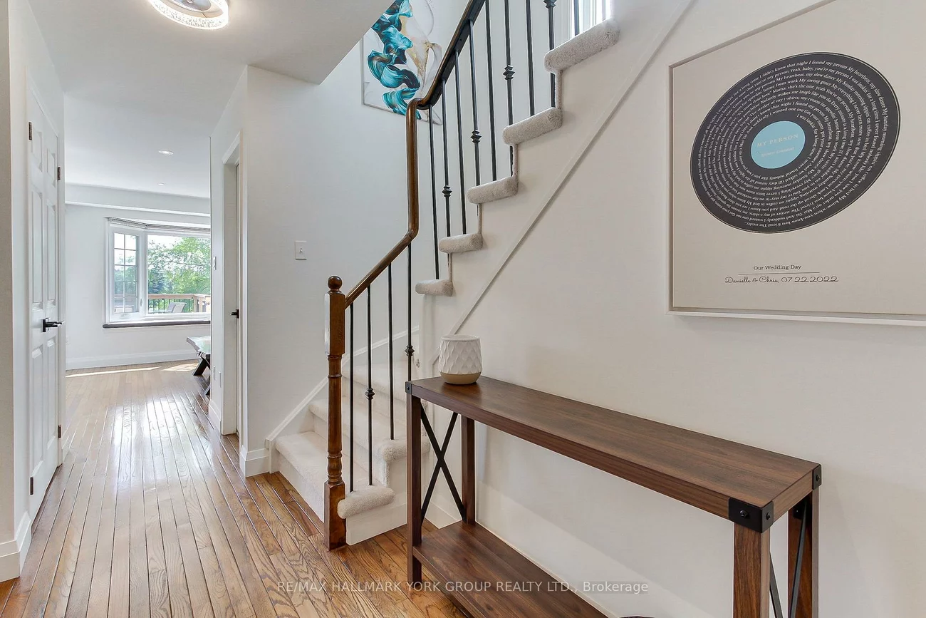 316, Pinnacle, Bayview Wellington, Aurora