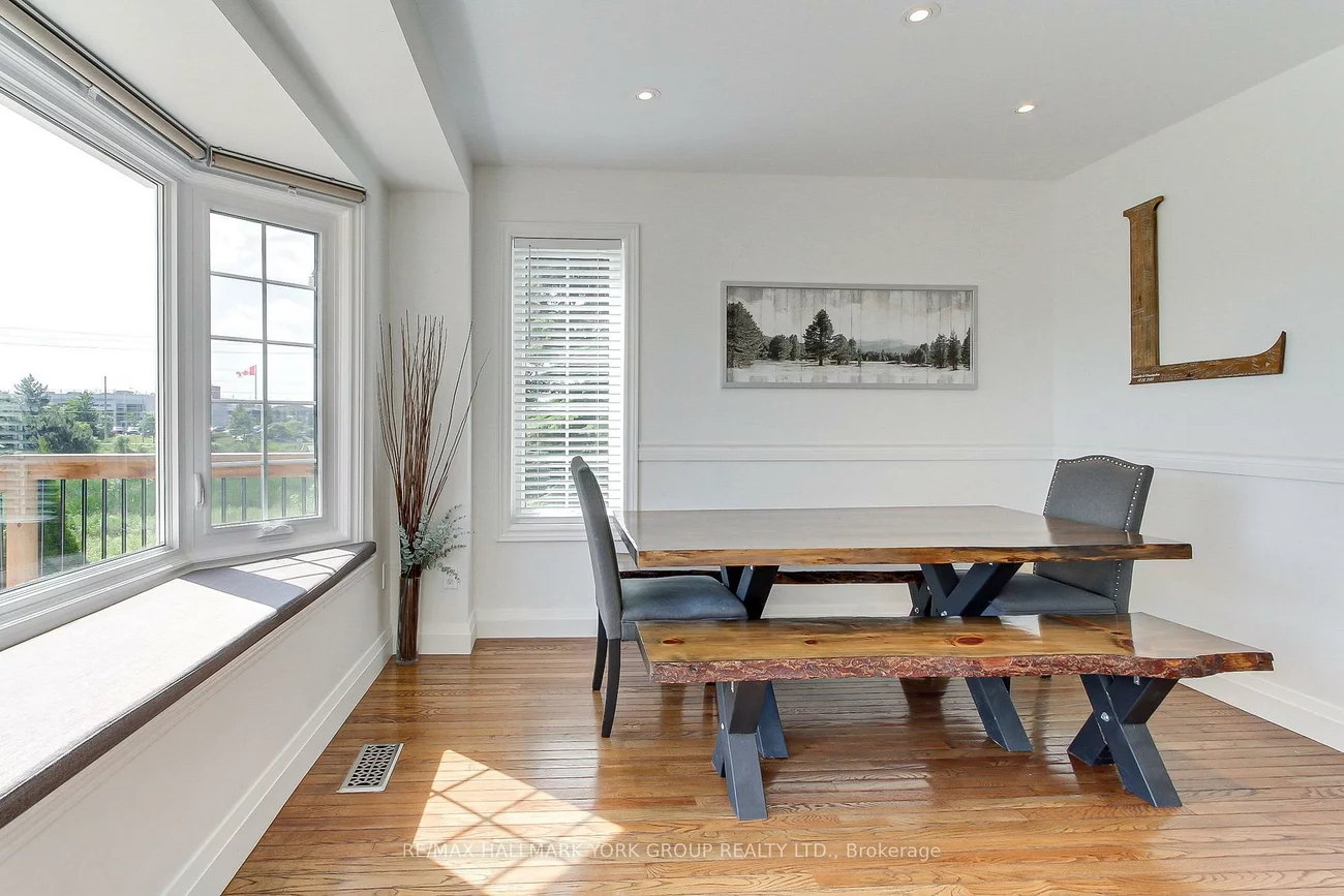 316, Pinnacle, Bayview Wellington, Aurora
